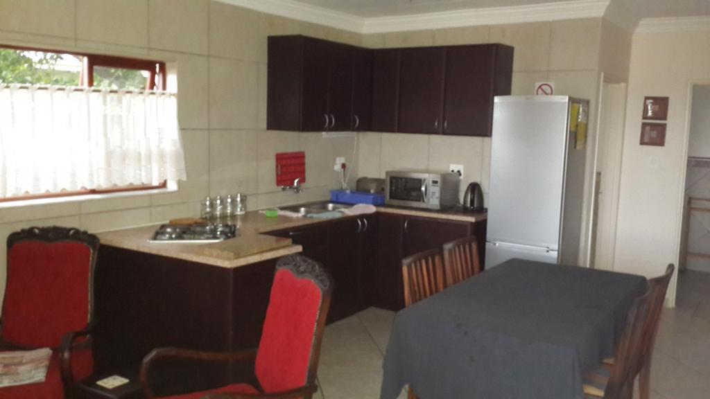 Magaliqua Guest House Noordheuwel Chambre photo