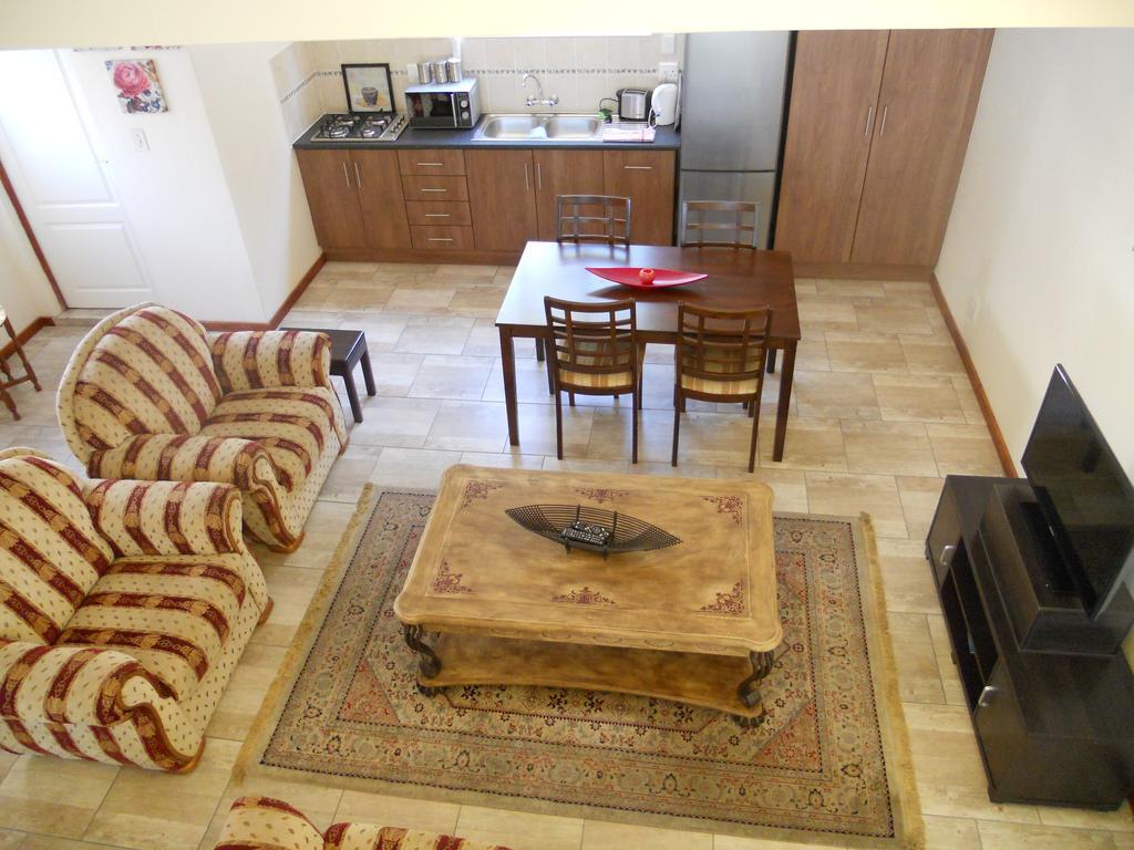 Magaliqua Guest House Noordheuwel Extérieur photo