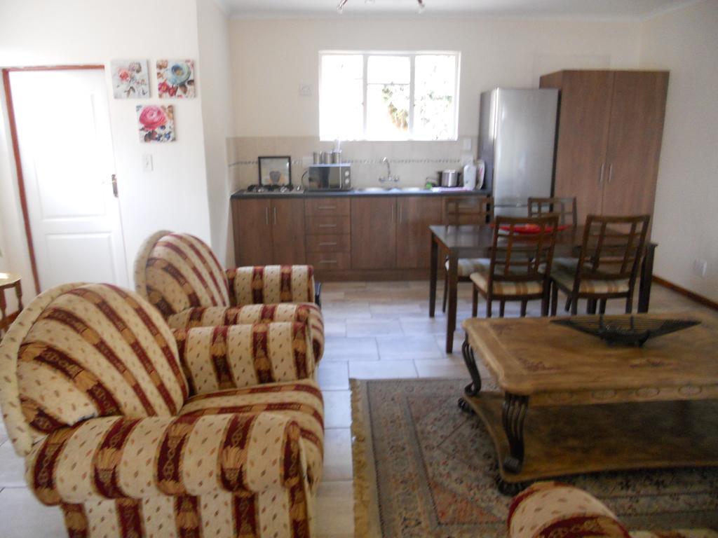 Magaliqua Guest House Noordheuwel Extérieur photo